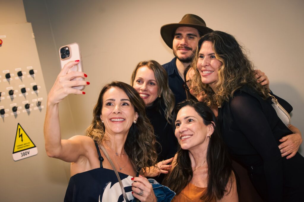 Almir e Gabriel Sater dividem palco e paixão pela música no RibeirãoShopping | Créditos: Rafael Cautella