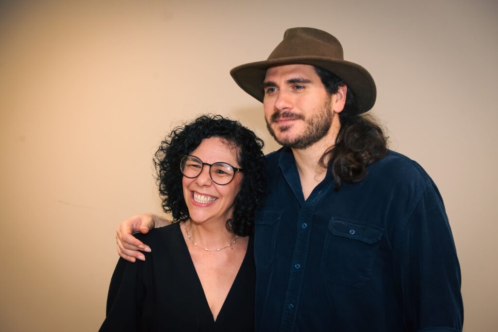 Almir e Gabriel Sater dividem palco e paixão pela música no RibeirãoShopping | Créditos: Rafael Cautella