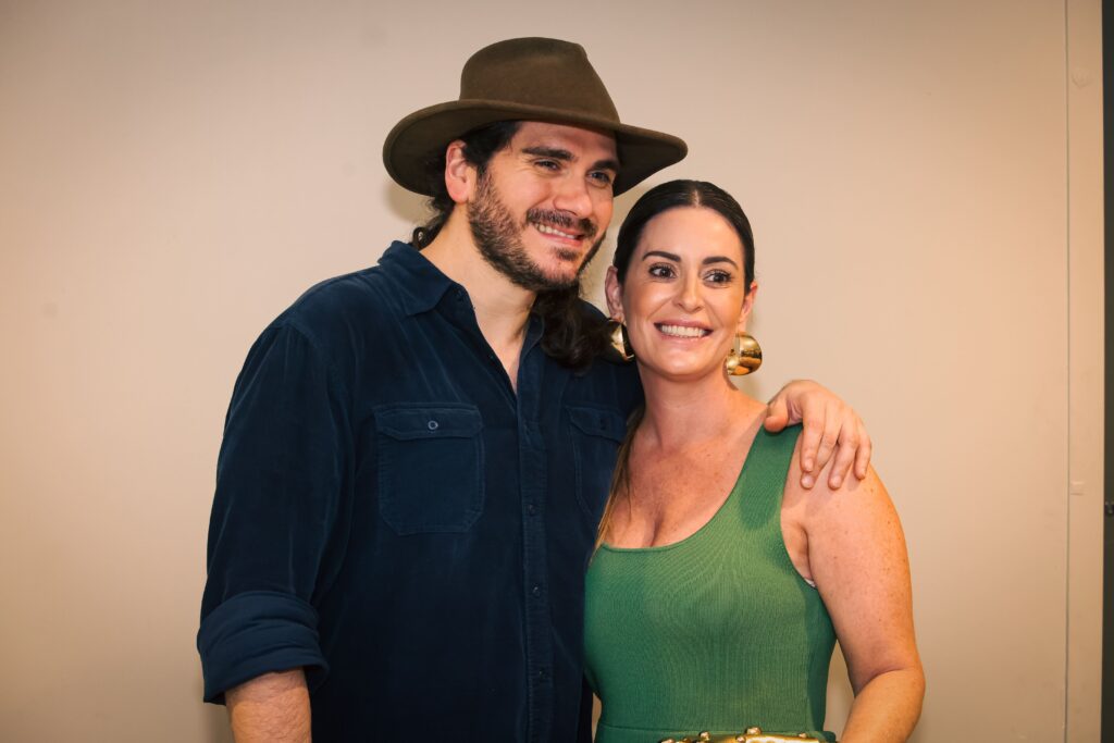 Almir e Gabriel Sater dividem palco e paixão pela música no RibeirãoShopping | Créditos: Rafael Cautella