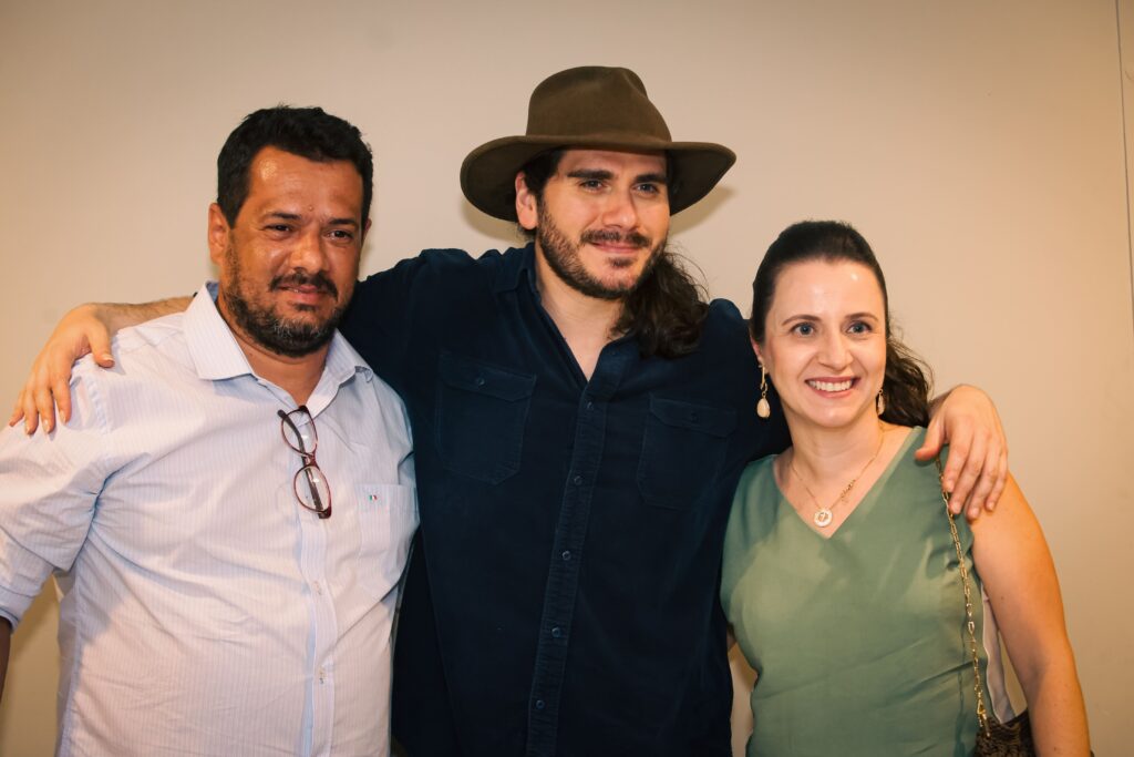 Almir e Gabriel Sater dividem palco e paixão pela música no RibeirãoShopping | Créditos: Rafael Cautella