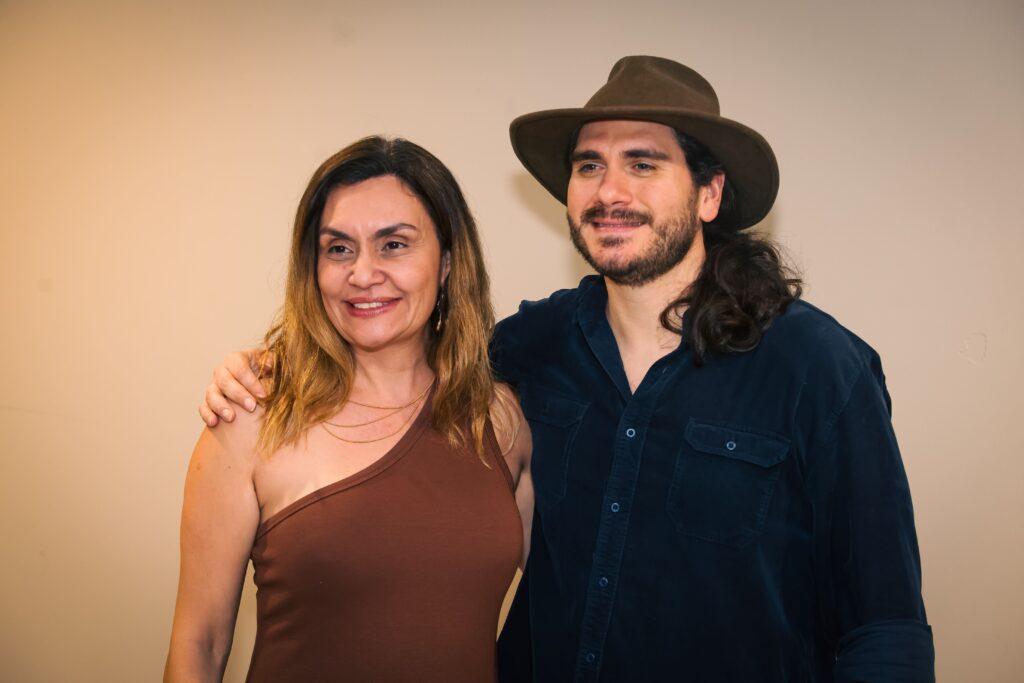 Almir e Gabriel Sater dividem palco e paixão pela música no RibeirãoShopping | Créditos: Rafael Cautella