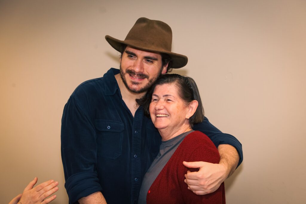 Almir e Gabriel Sater dividem palco e paixão pela música no RibeirãoShopping | Créditos: Rafael Cautella