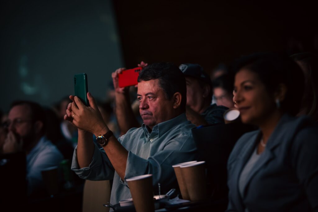 Almir e Gabriel Sater dividem palco e paixão pela música no RibeirãoShopping | Créditos: Rafael Cautella