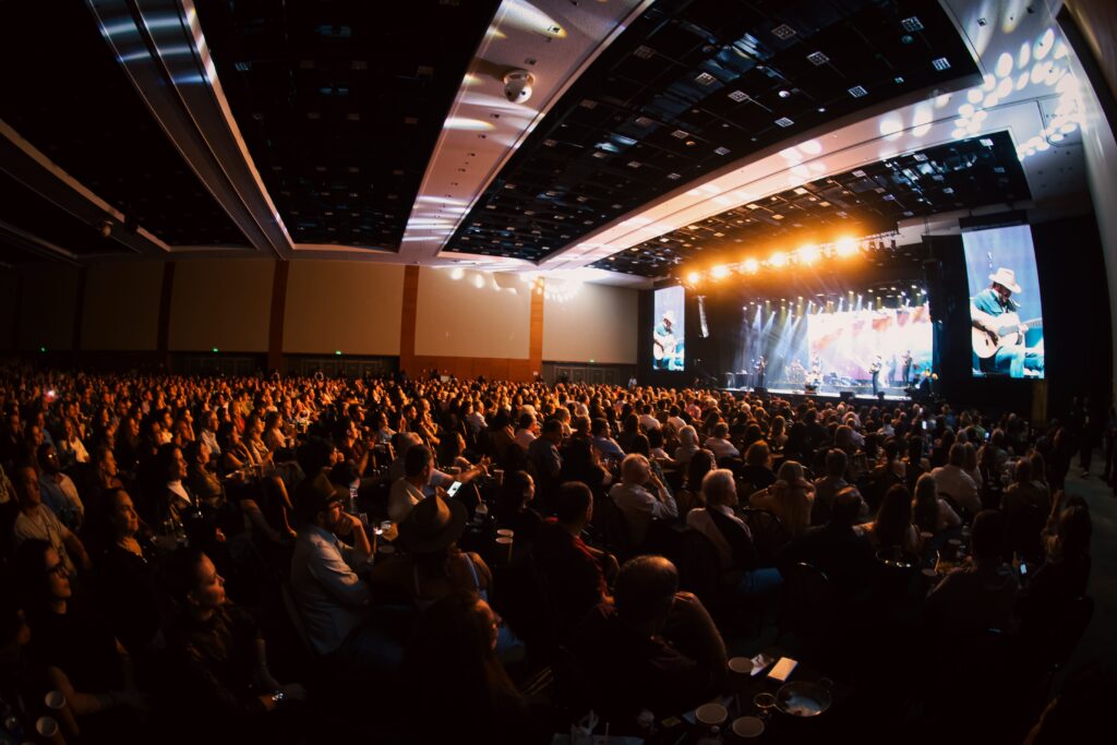 Almir e Gabriel Sater dividem palco e paixão pela música no RibeirãoShopping | Créditos: Rafael Cautella