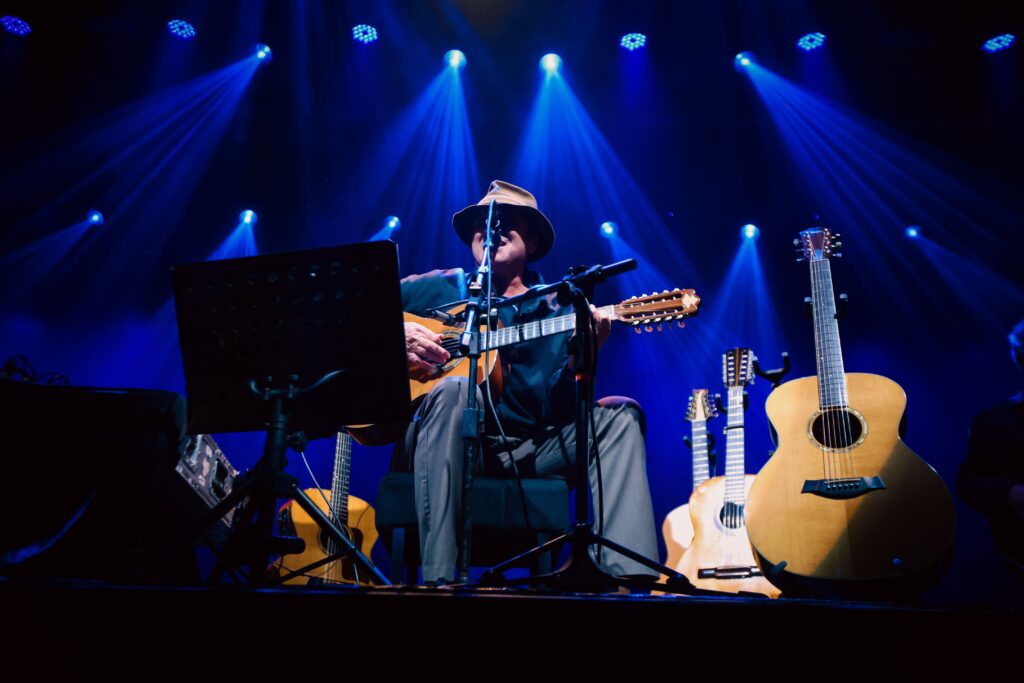 Almir e Gabriel Sater dividem palco e paixão pela música no RibeirãoShopping | Créditos: Rafael Cautella