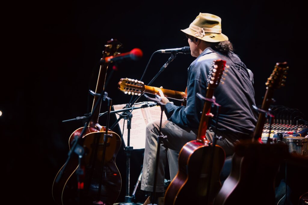 Almir e Gabriel Sater dividem palco e paixão pela música no RibeirãoShopping | Créditos: Rafael Cautella