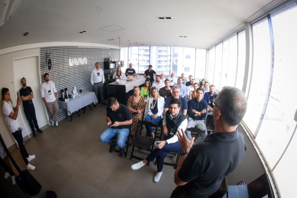 Business Coffee com Adilson Haddad no Lounge Zumm na sexta-feira, 17 | Créditos: Rafael Cautella