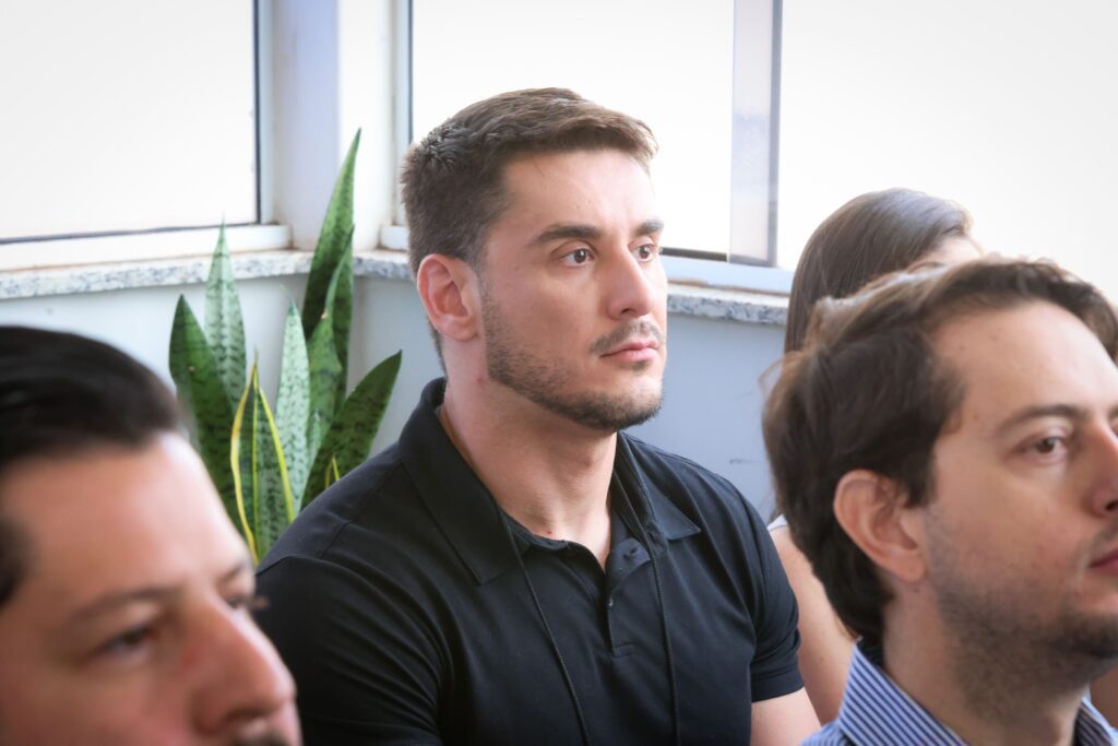 Business Coffee com Adilson Haddad no Lounge Zumm na sexta-feira, 17 | Créditos: Rafael Cautella