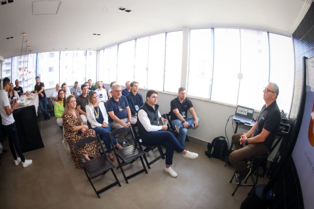 Business Coffee com Adilson Haddad no Lounge Zumm na sexta-feira, 17 | Créditos: Rafael Cautella