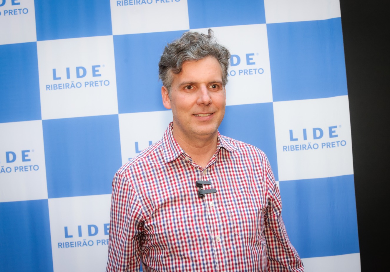 Estevan Sartoreli, cofundador da Dengo no LIDE | Crédito: Rafael Cautella