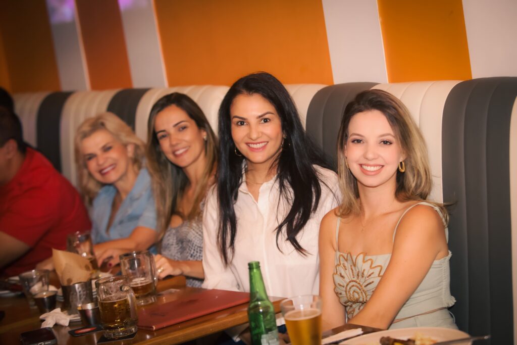 Resenha entre amigos no Hard Rock em 15/10/25 | Crédito: Rafael Cautella