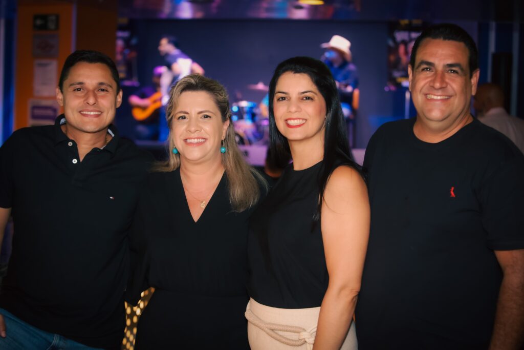 Resenha entre amigos no Hard Rock em 15/10/25 | Crédito: Rafael Cautella