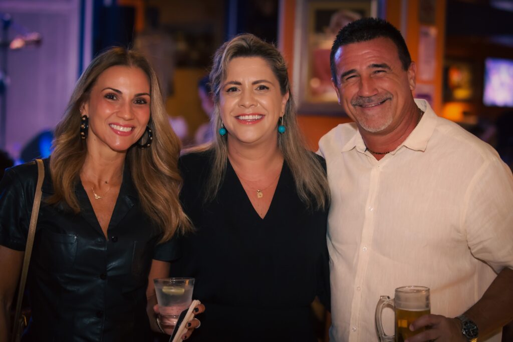 Resenha entre amigos no Hard Rock em 15/10/25 | Crédito: Rafael Cautella