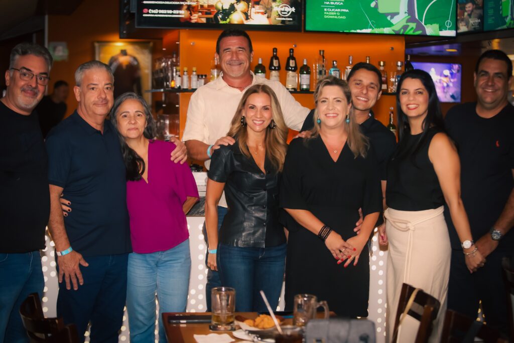 Resenha entre amigos no Hard Rock em 15/10/25 | Crédito: Rafael Cautella