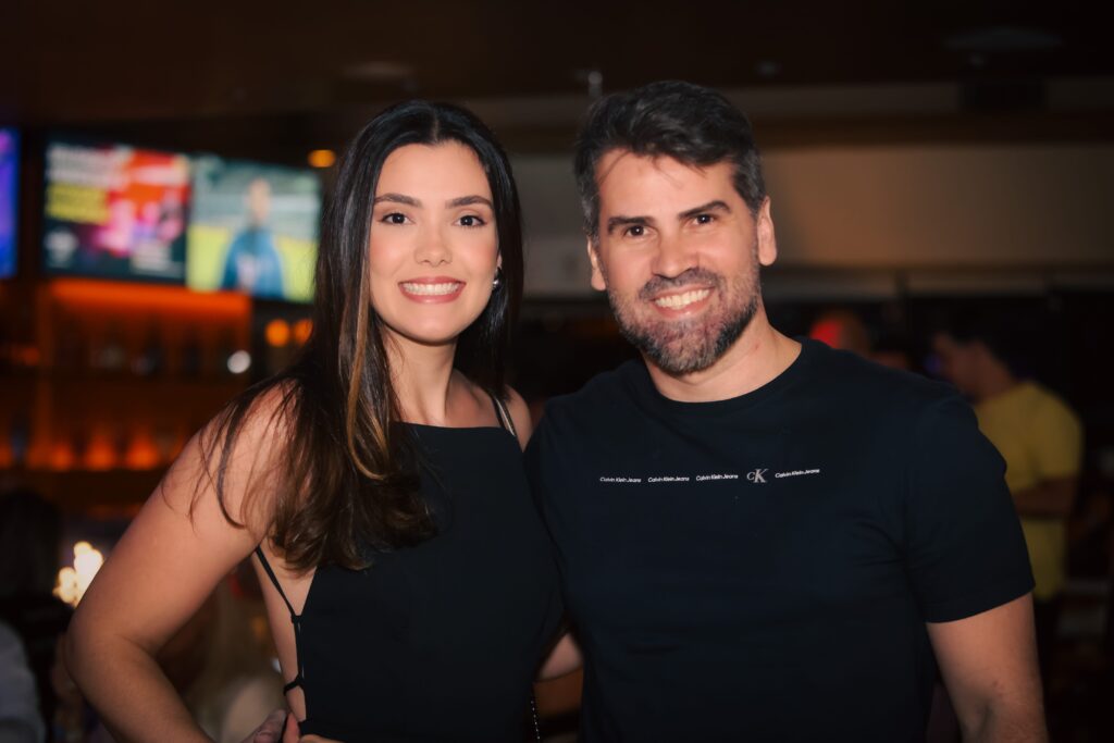 Resenha entre amigos no Hard Rock em 15/10/25 | Crédito: Rafael Cautella