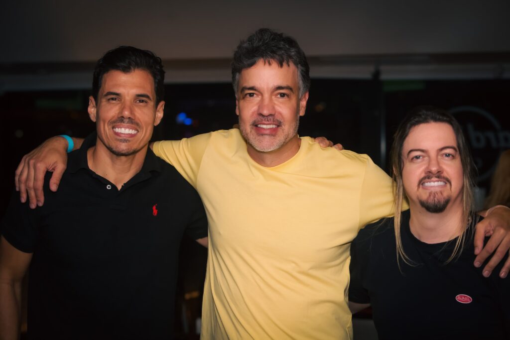 Resenha entre amigos no Hard Rock em 15/10/25 | Crédito: Rafael Cautella