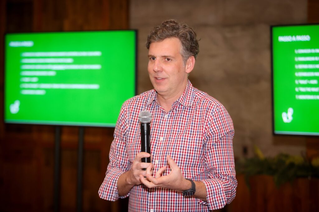 LIDE com Estevan Sartoreli, cofundador da Dengo | Crédito: Rafael Cautella