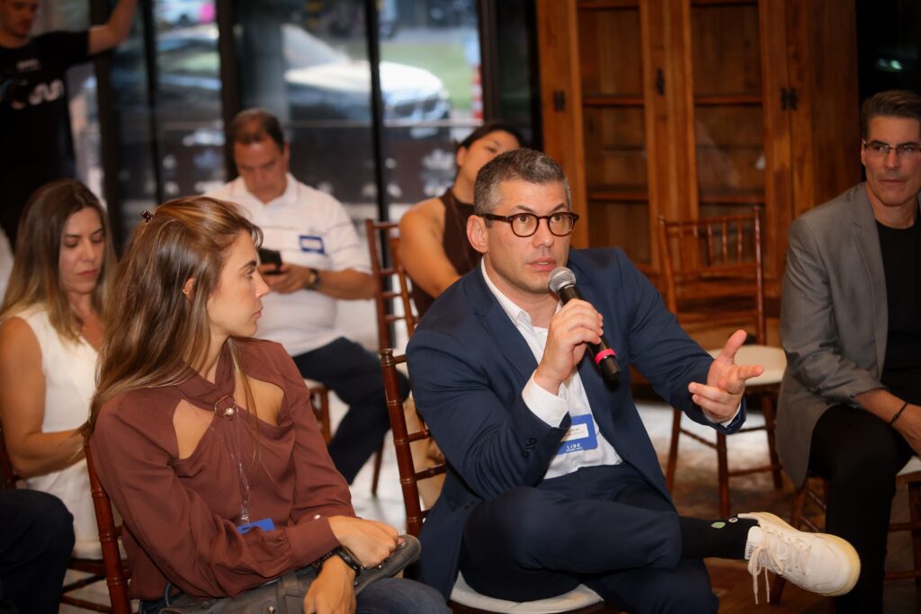 LIDE com Estevan Sartoreli, cofundador da Dengo | Crédito: Rafael Cautella