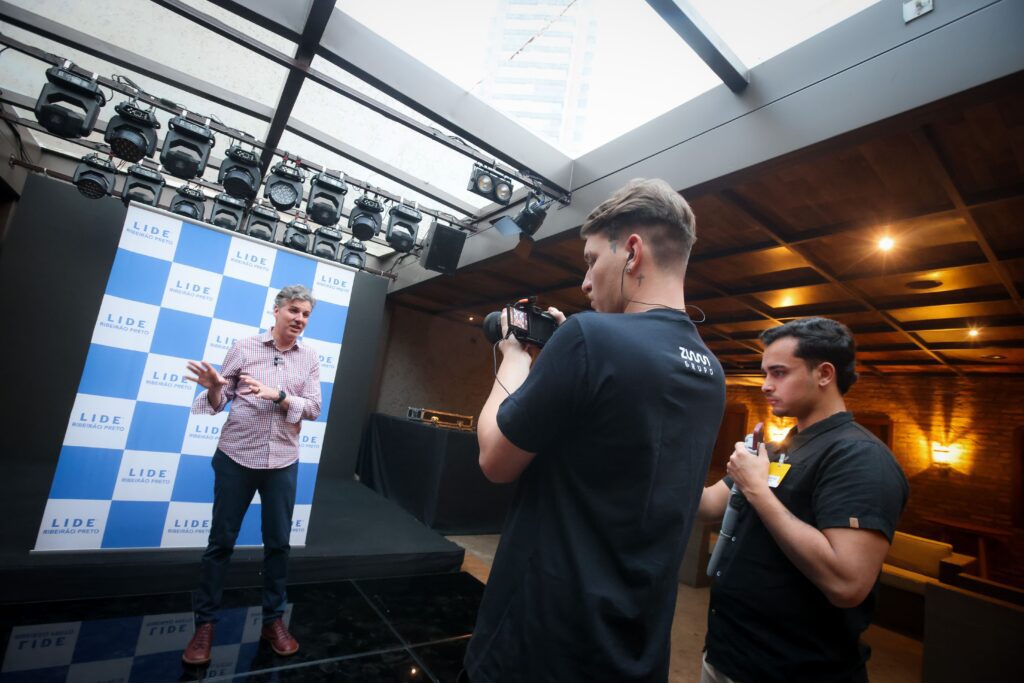 LIDE com Estevan Sartoreli, cofundador da Dengo | Crédito: Rafael Cautella