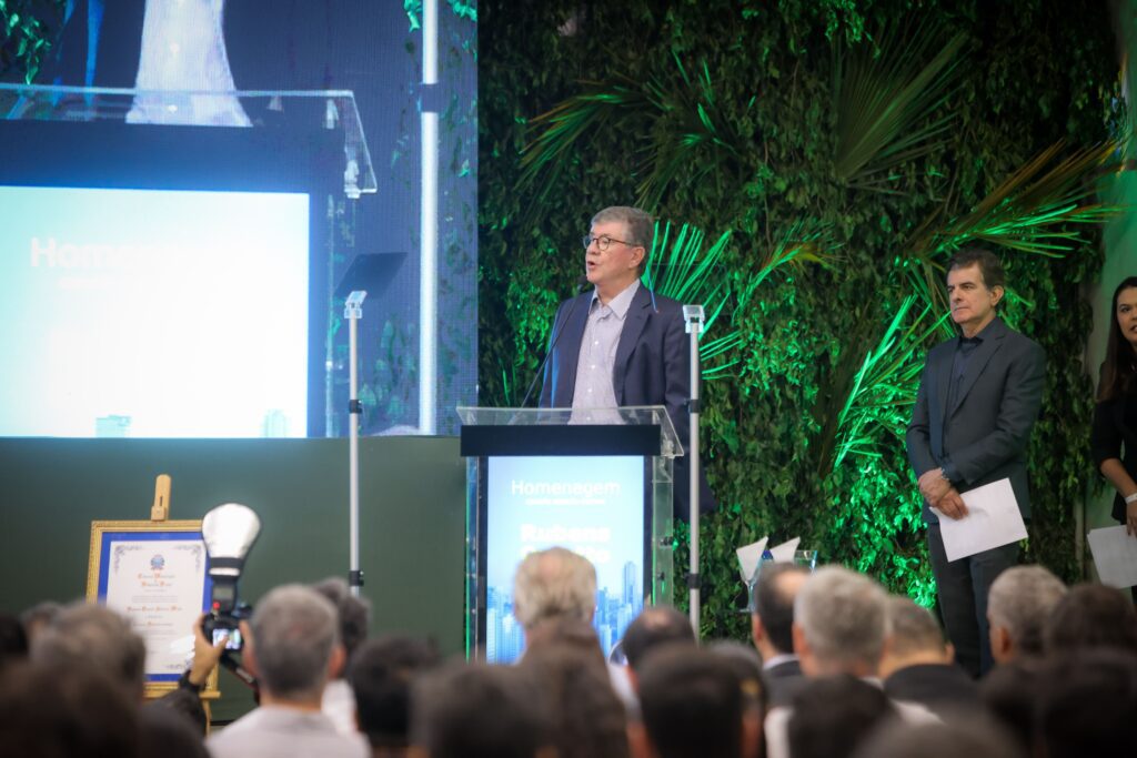 Rubens Ometto recebe título de cidadão de Ribeirão Preto | Créditos: Rafael Cautella