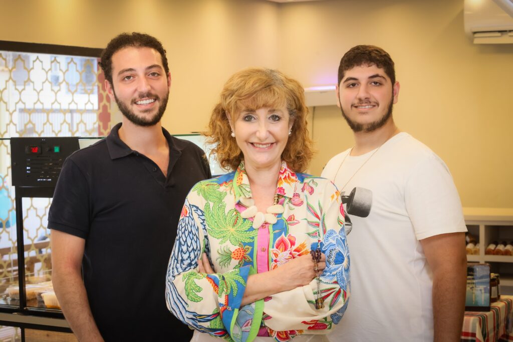 Murilo, Gisele e Yuri Berbere, administradores da Cozinha da Maroua | Crédito: Rafael Cautella