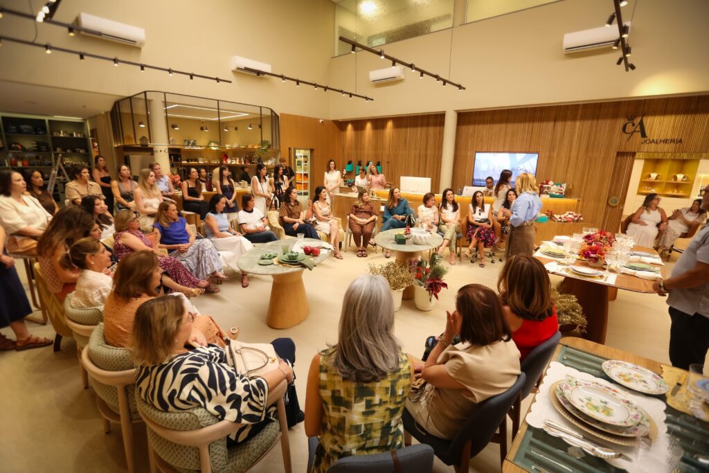 Casa Affonso recebe Franziska Hubener em evento de natal | Crédito: Rafael Cautella