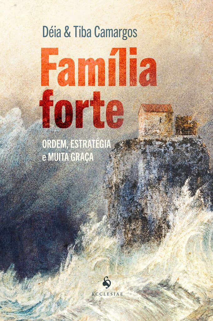 “Família forte: ordem, estratégia e muita graça”, de Déia e Tiba Camargos, indicada por Olavo Tarraf Filho, vice-presidente executivo na TARRAF Incorporadora, traz variados aspectos da vida familiar a fim de fornecer um auxílio para colocar amor e alegria no próprio lar. | Créditos: Divulgação