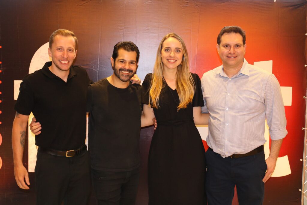 Fernando Peracini, Fábio Menezes, Marina Taverna e Alexandre Coutinho | Crédito: Divulgação