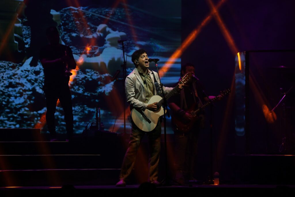 Jorge Vercillo no Multiplan Hall em 8-11-25 | Crédito: Rafael Cautella