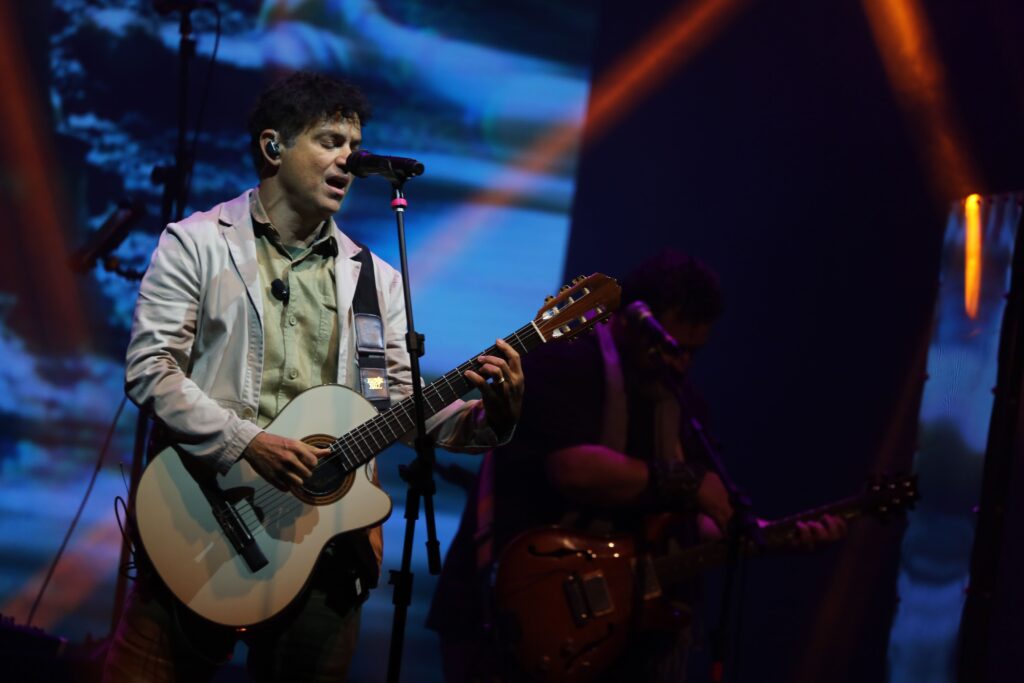 Jorge Vercillo no Multiplan Hall em 8-11-25 | Crédito: Rafael Cautella