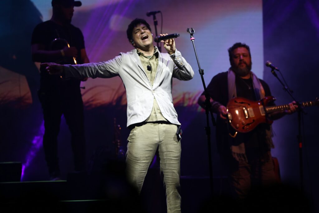 Jorge Vercillo no Multiplan Hall em 8-11-25 | Crédito: Rafael Cautella