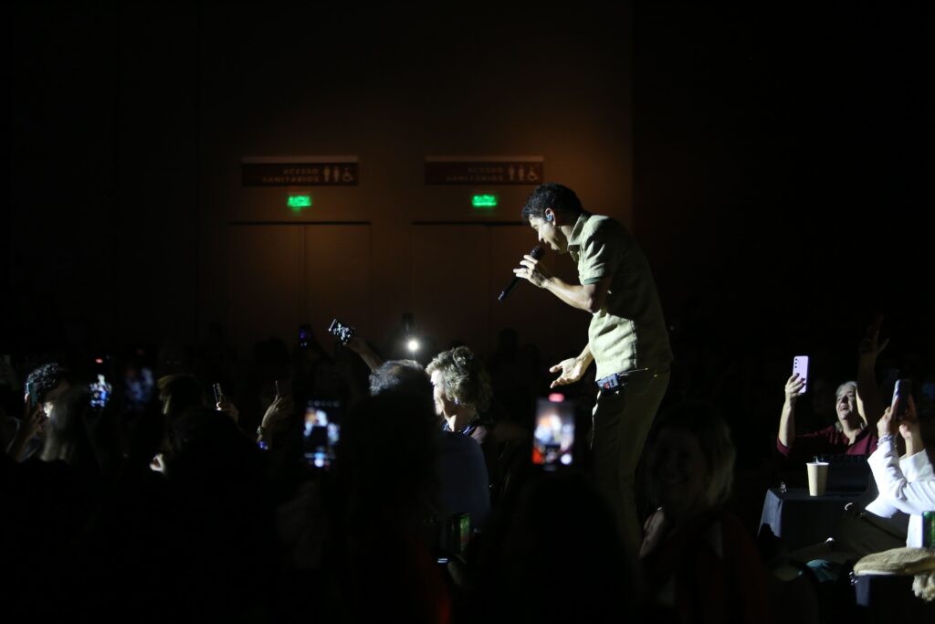 Jorge Vercillo no Multiplan Hall em 8-11-25 | Crédito: Rafael Cautella