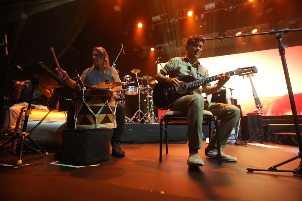 Jorge Vercillo no Multiplan Hall em 8-11-25 | Crédito: Rafael Cautella