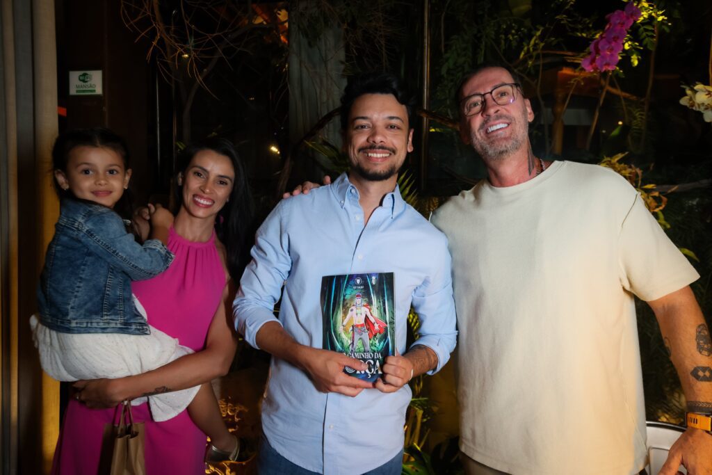 Lançamento do livro "No caminho da força" | Crédito: Rafael Cautella