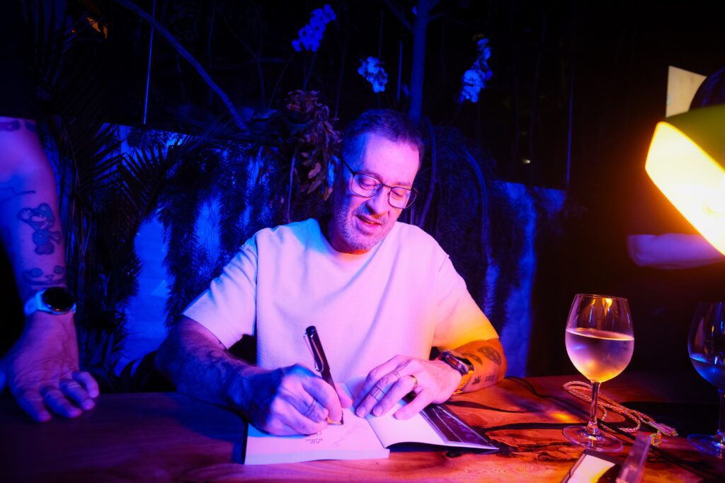 Lançamento do livro de Alê Balbo | Crédito: Rafael Cautella