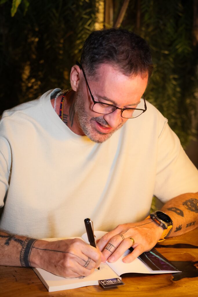 Lançamento do livro de Alê Balbo | Crédito: Rafael Cautella