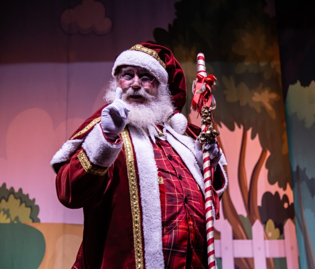 Peça "O Natal dos Três Porquinhos", do Veiga Produções | Crédito: Divulgação