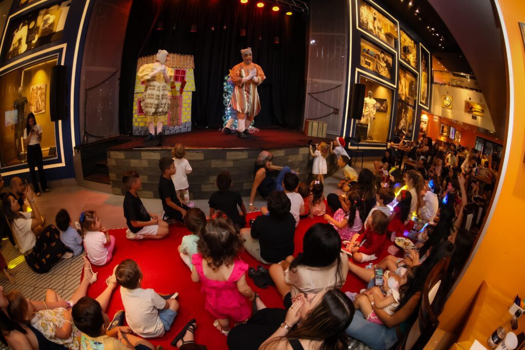 "O Natal dos Três Porquinhos" no Hard Rock 2025 | Crédito: Rafael Cautella