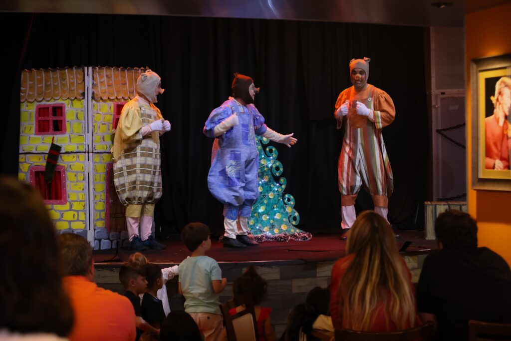 "O Natal dos Três Porquinhos" no Hard Rock 2025 | Crédito: Rafael Cautella