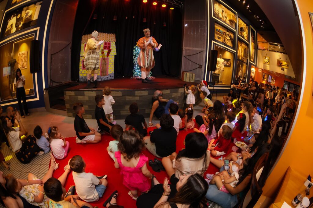 "O Natal dos Três Porquinhos" no Hard Rock 2025 | Crédito: Rafael Cautella