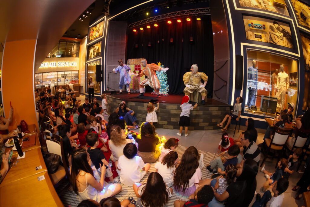 "O Natal dos Três Porquinhos" no Hard Rock 2025 | Crédito: Rafael Cautella