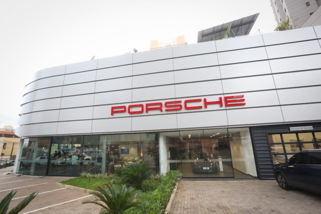 Porsche Center Ribeirão | Foto Rafael Cautella