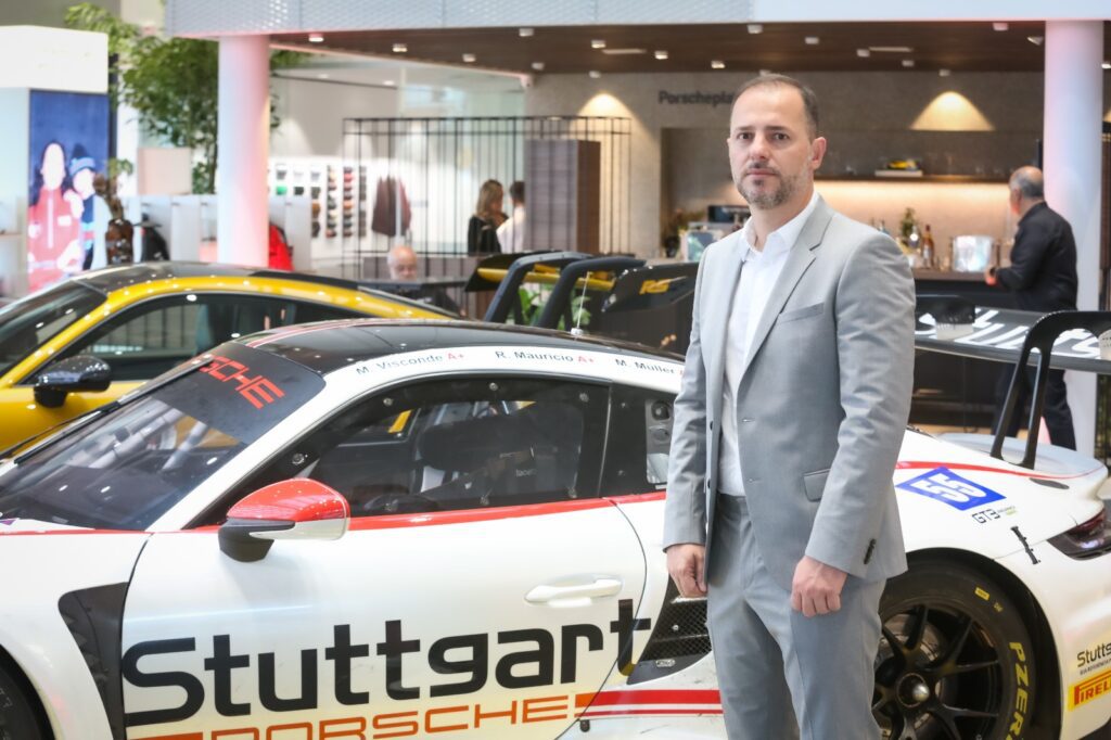 Porsche Center Ribeirão | Foto Rafael Cautella