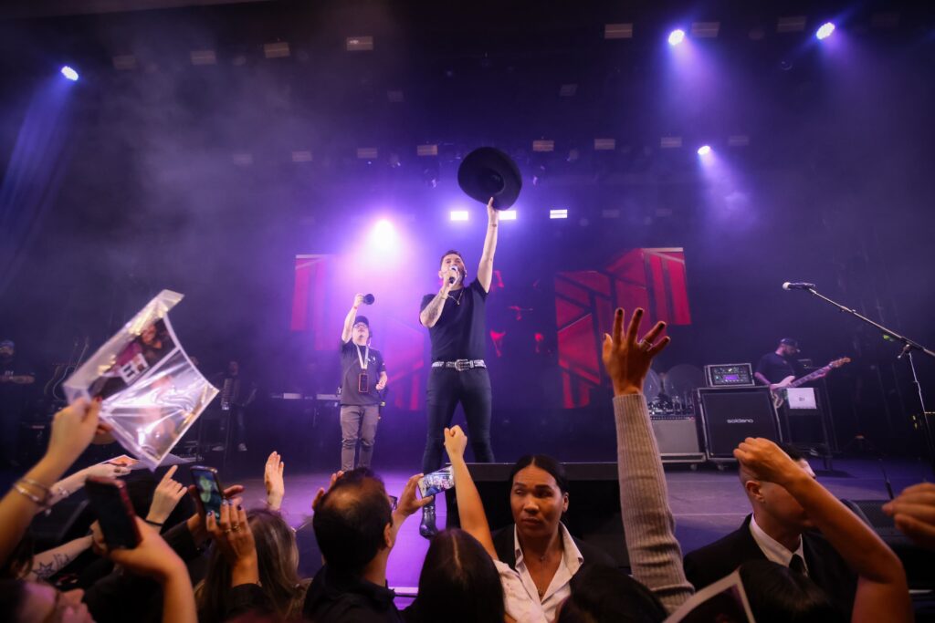 Show do Edson & Hudson revive clássicos e músicas autorais | Créditos: Rafael Cautella