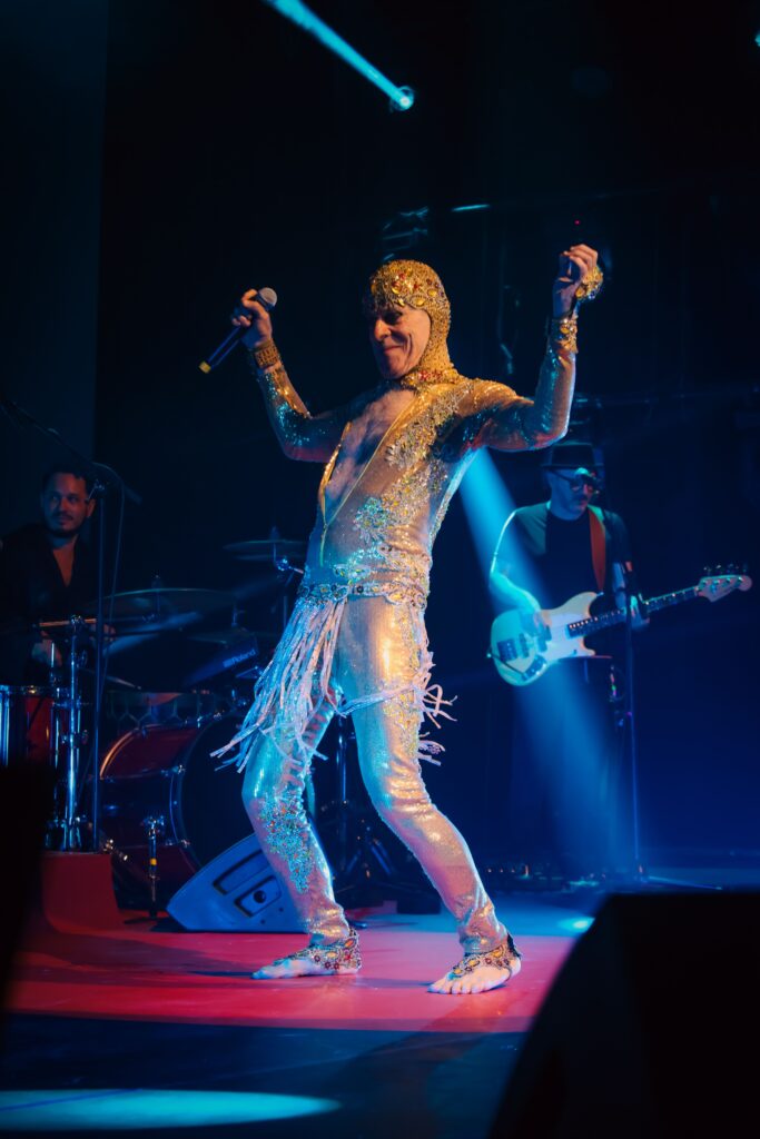 Ney Matogrosso no Multiplan Hall em 2025 | Crédito: Rafael Cautella