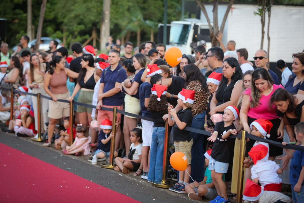 Temporada natalina no Iguatemi Ribeirão se inicia com chegada do Noel | Créditos: Rafael Cautella