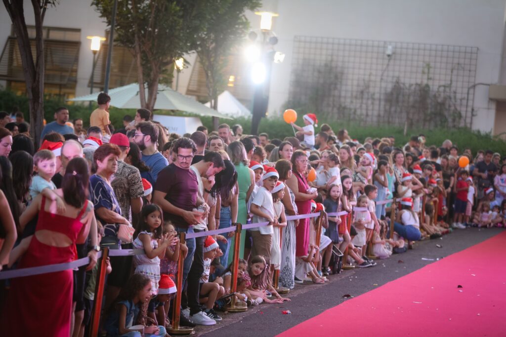 Temporada natalina no Iguatemi Ribeirão se inicia com chegada do Noel | Créditos: Rafael Cautella