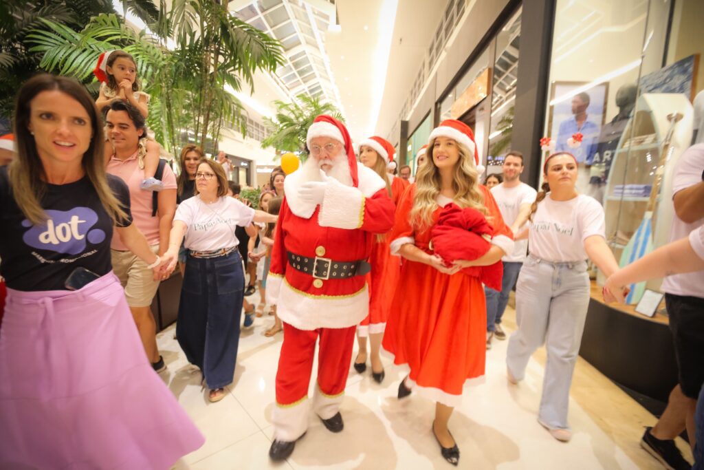 Temporada natalina no Iguatemi Ribeirão se inicia com chegada do Noel | Créditos: Rafael Cautella