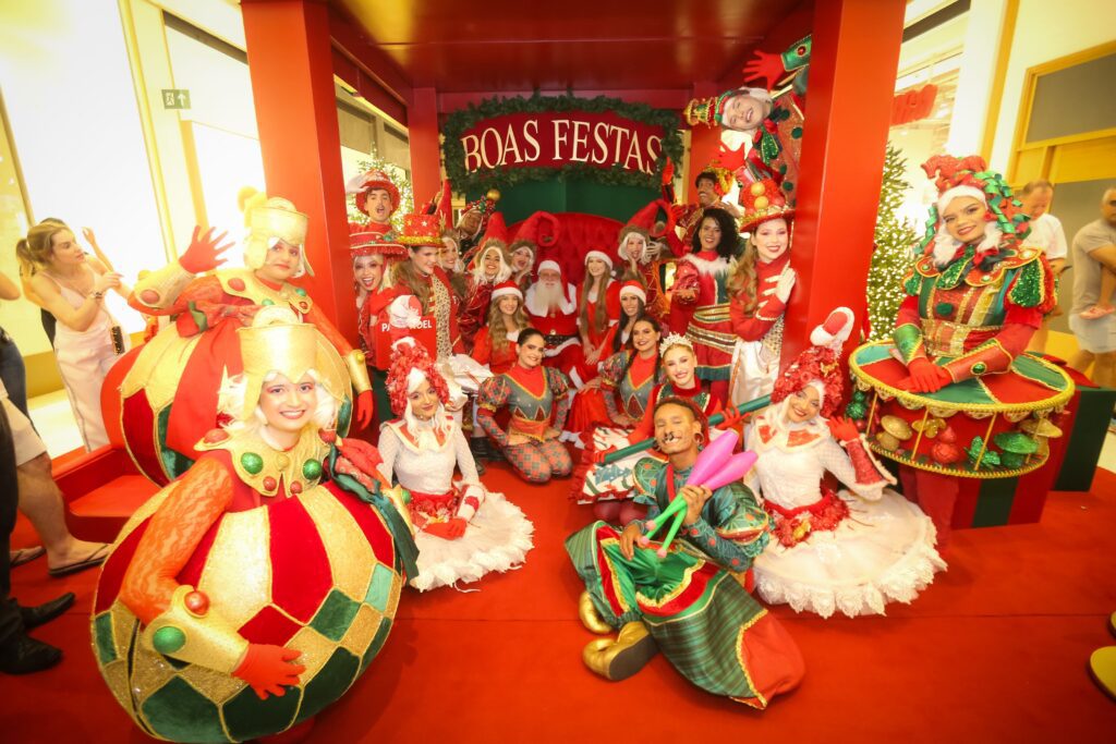 Temporada natalina no Iguatemi Ribeirão se inicia com chegada do Noel | Créditos: Rafael Cautella