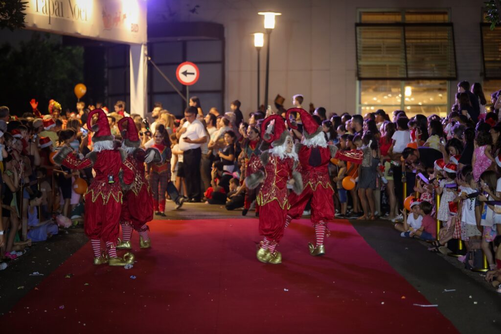Temporada natalina no Iguatemi Ribeirão se inicia com chegada do Noel | Créditos: Rafael Cautella